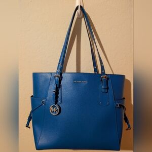 Michael Kors Voyager East West Crossgrain Leather Tote Comes With A Dust Bag New